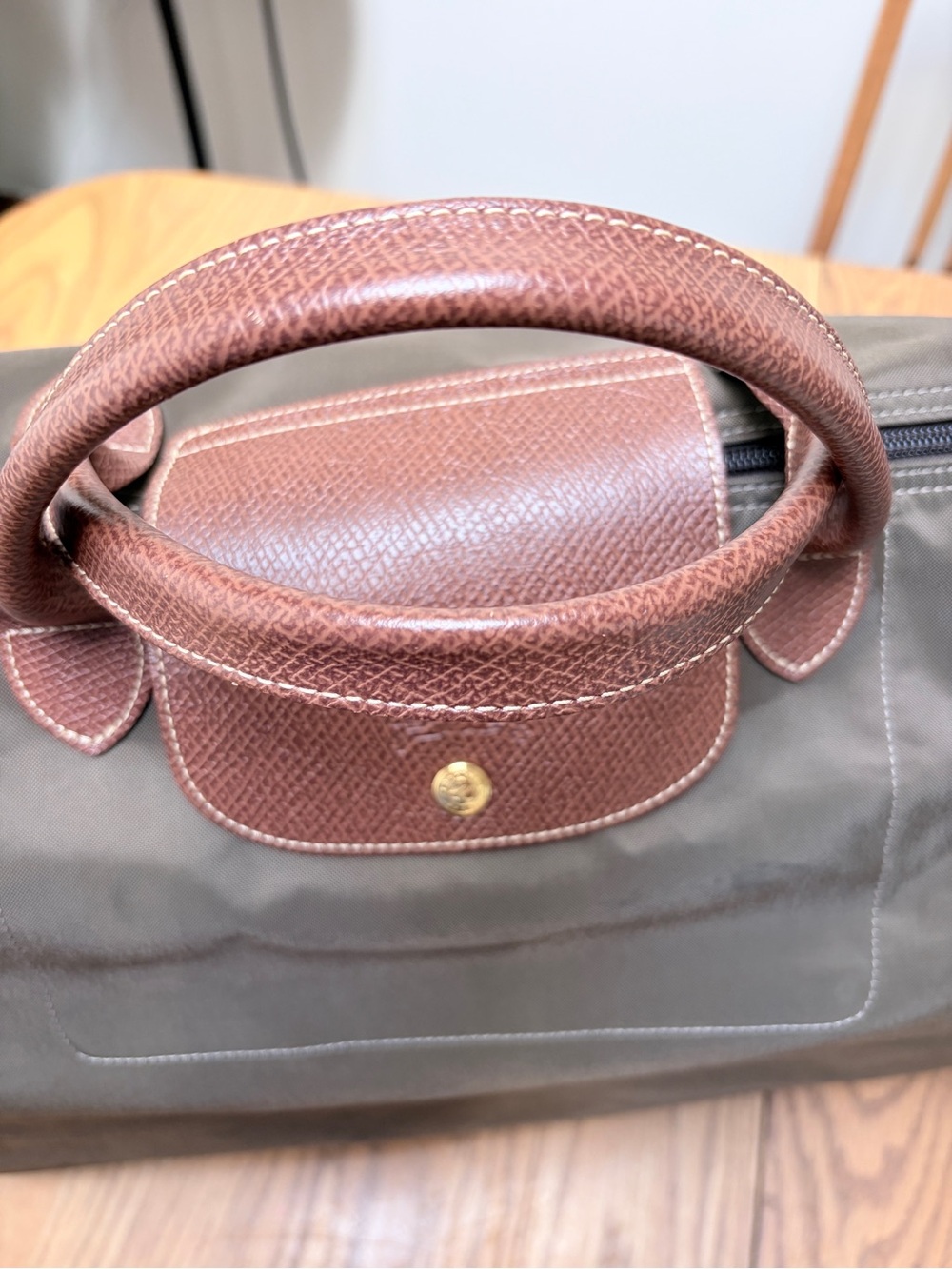 Longchamp Olive Green Travel Weekender Duffel Bag with Leather Handles - Picture 4 of 16